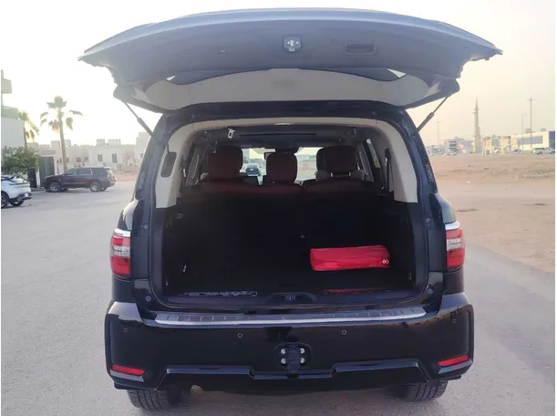 Car image 27
