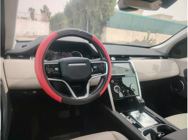 Car image 24