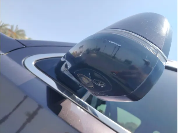 Car image 39