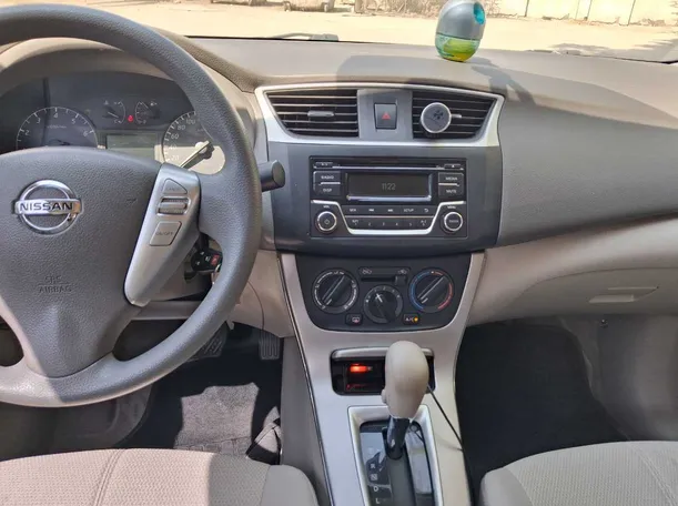 Car image 17