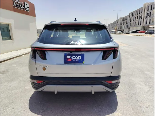 Car image 6