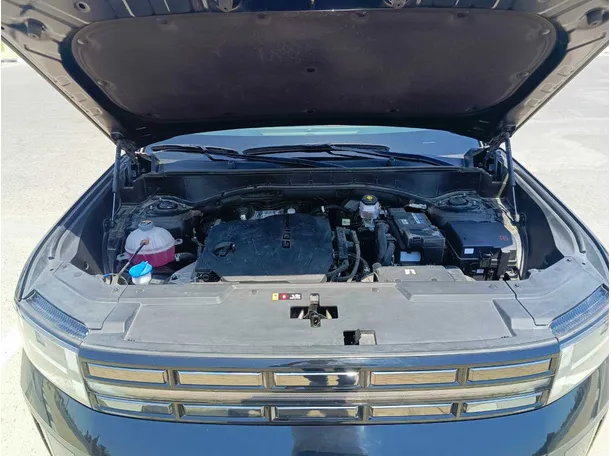 Car image 38