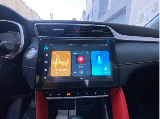 Car image 16