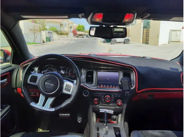 Car image 15