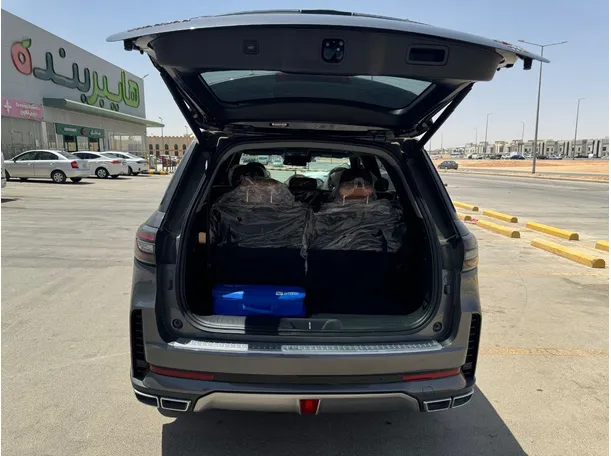 Car image 22