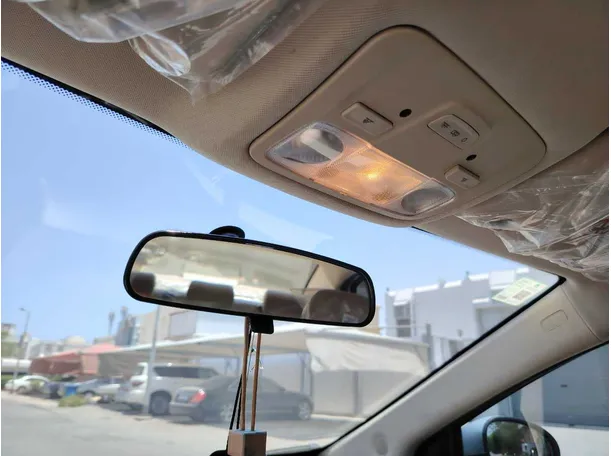 Car image 38
