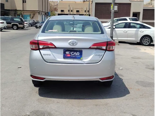 Car image 6