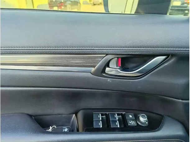 Car image 33