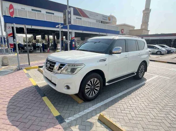 2014 نيسان باترول في دبي
