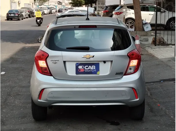Car image 6