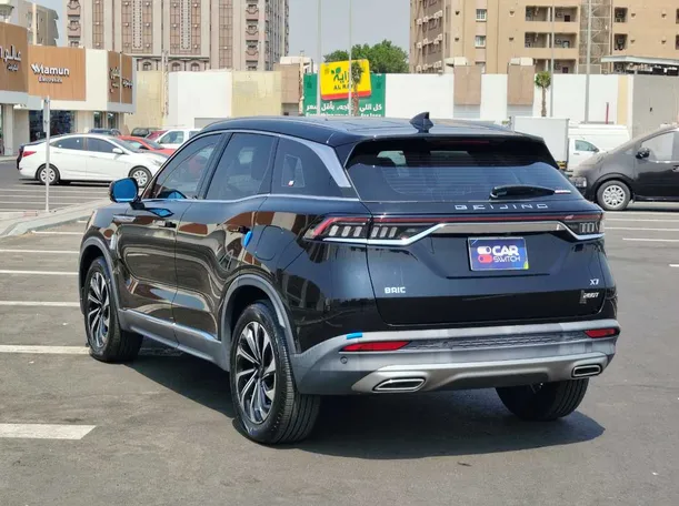 Car image 7