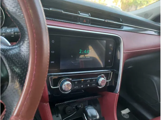 Car image 18