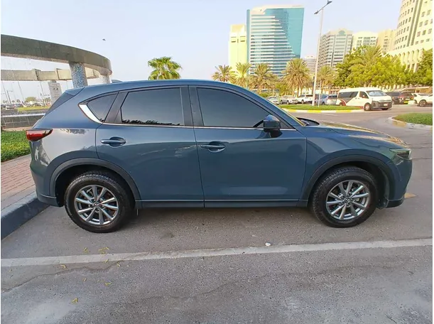 Car image 8