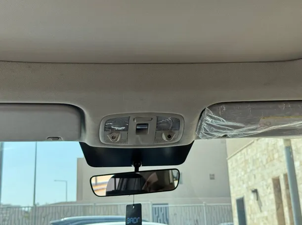 Car image 24
