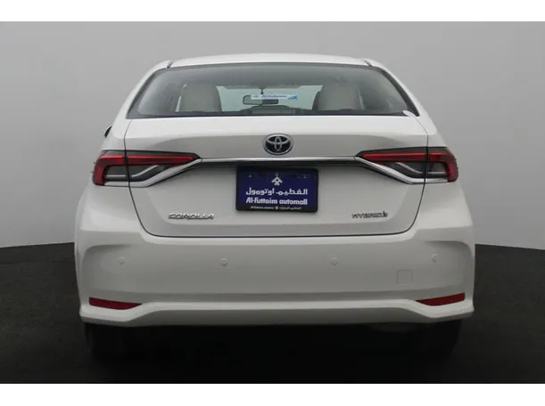 Car image 12