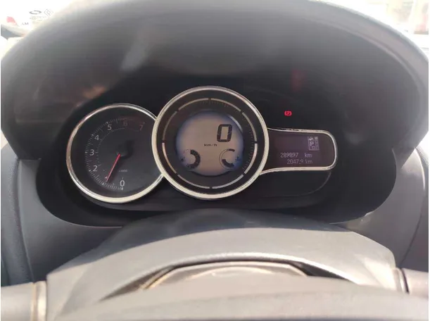Car image 23