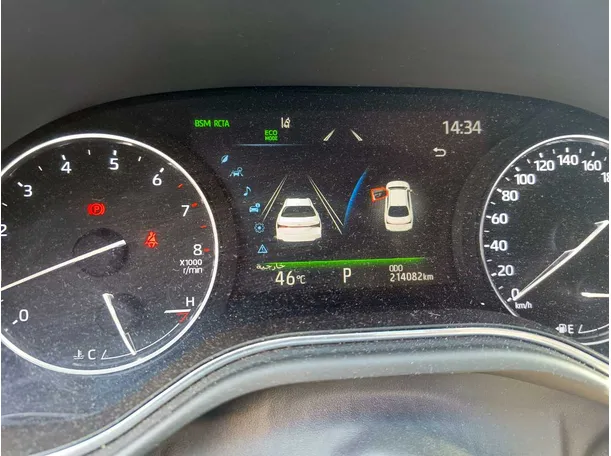 Car image 26