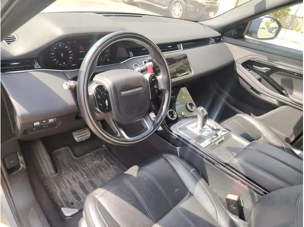 Car image 13