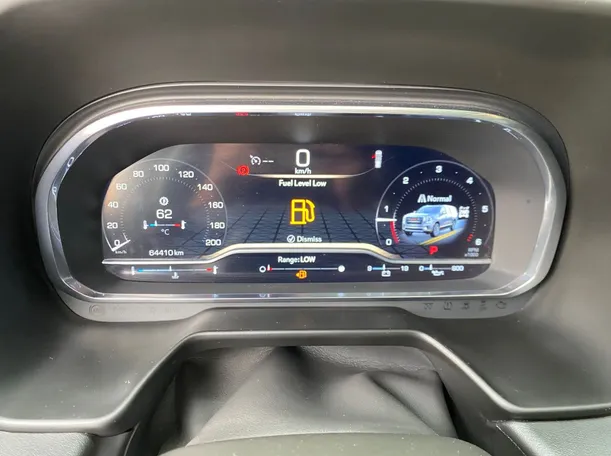 Car image 19