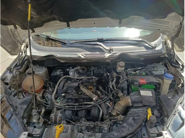 Car image 23