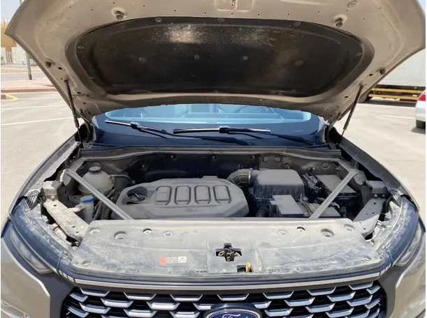 Car image 26