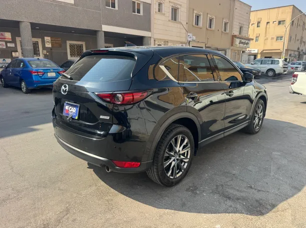 Car image 5