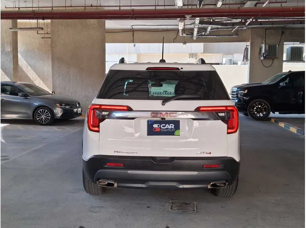 Car image 6