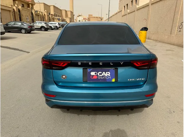 Car image 6