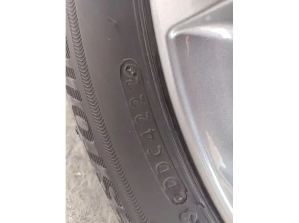 Car image 31