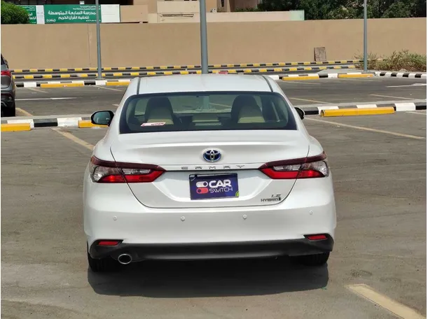 Car image 6
