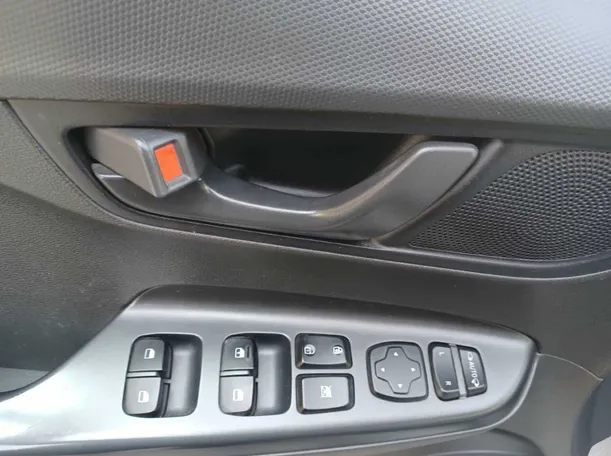 Car image 22