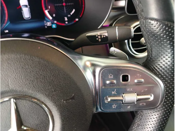 Car image 40