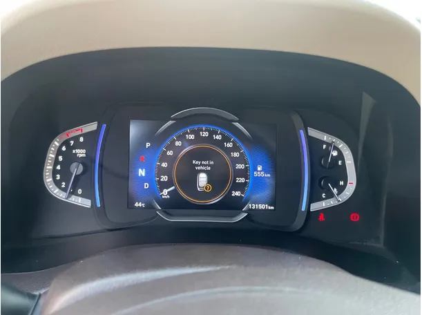 Car image 21