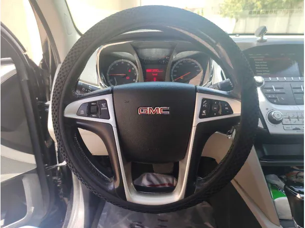Car image 22