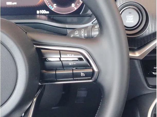 Car image 25