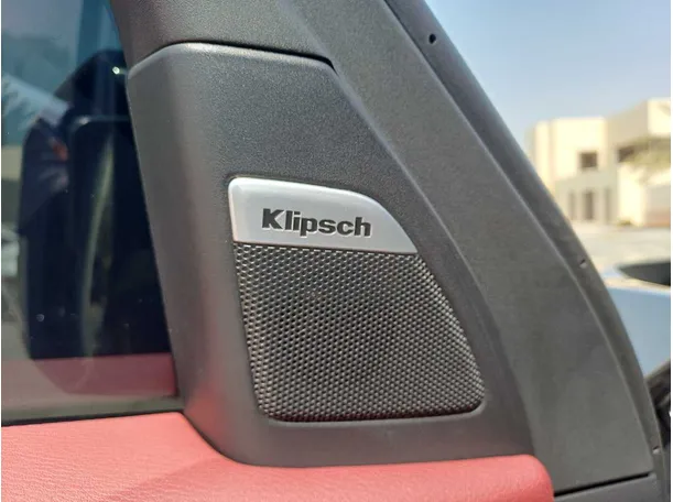Car image 25