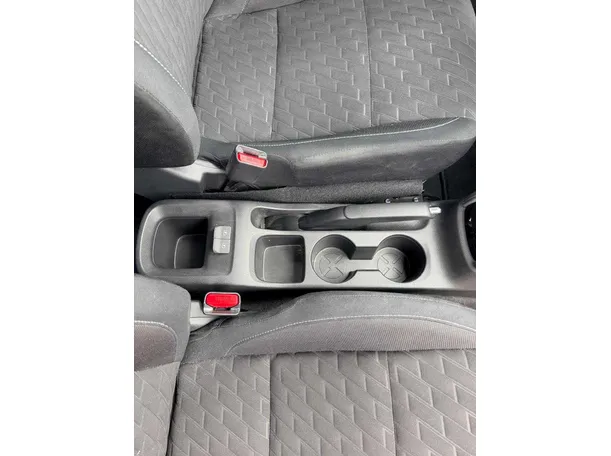 Car image 27
