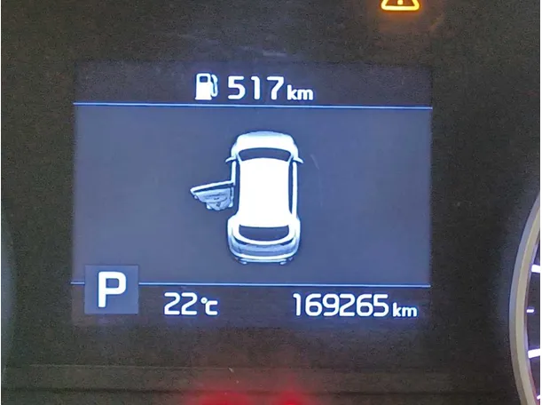 Car image 17