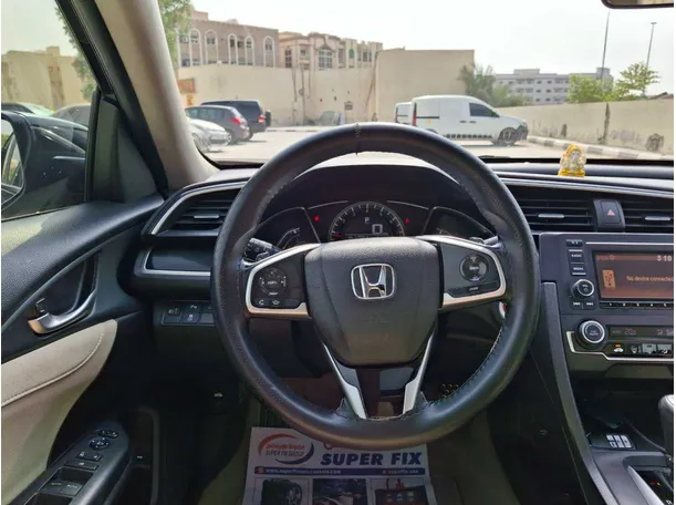 Car image 17