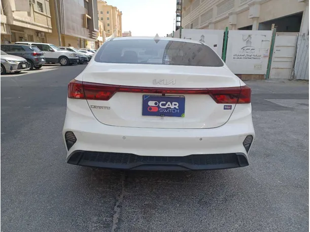 Car image 6