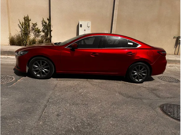 Car image 8