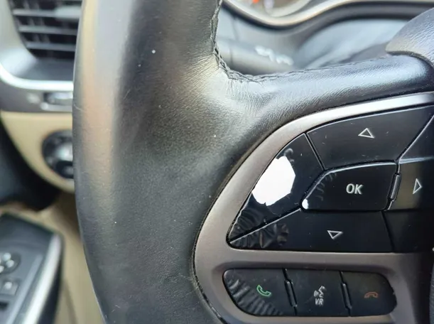 Car image 29