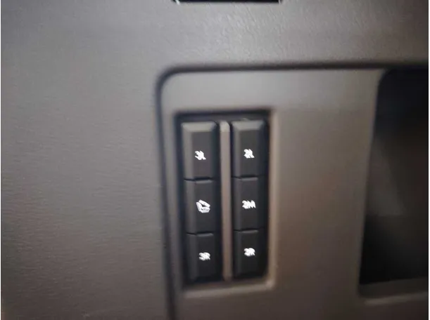 Car image 39