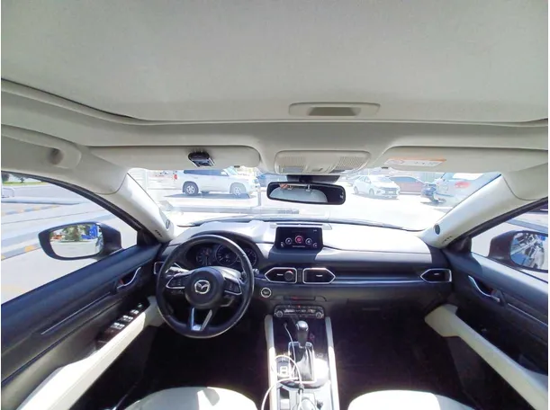 Car image 13