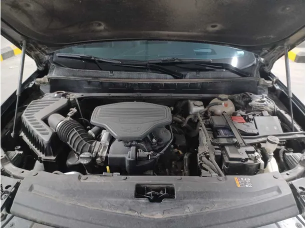 Car image 26