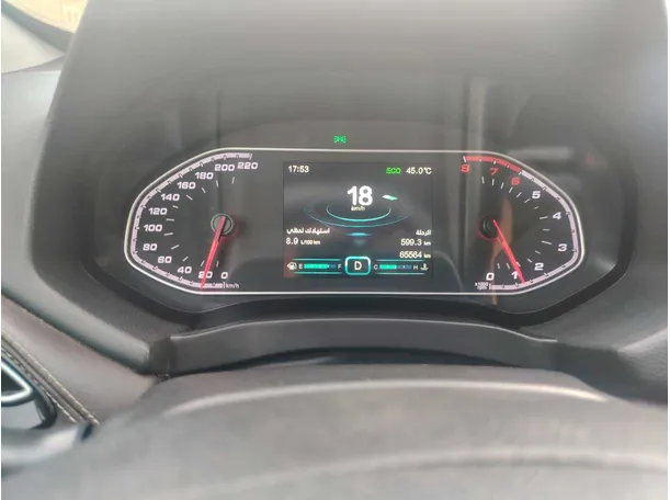 Car image 25