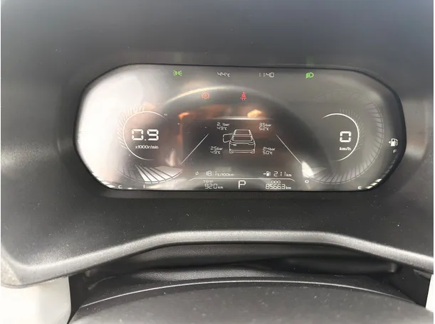 Car image 20