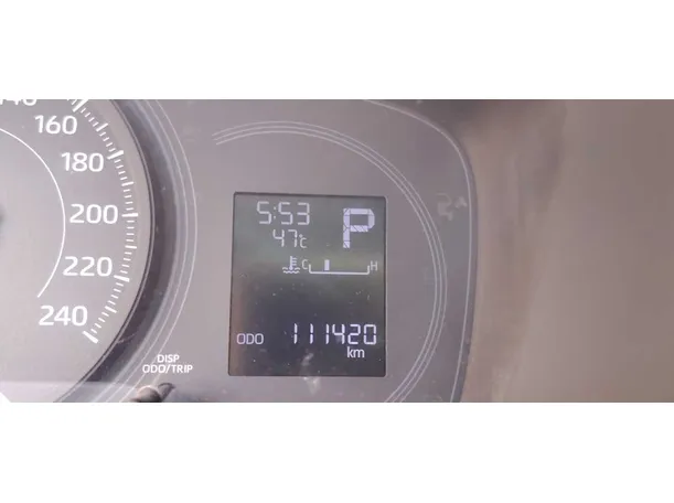 Car image 19