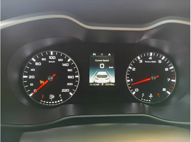 Car image 18