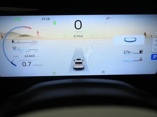 Car image 6